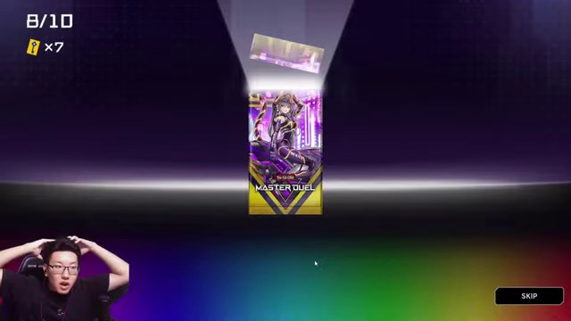 遊戯王マスターデュエルで8パック目を開ける直前の画面と左下のみつお