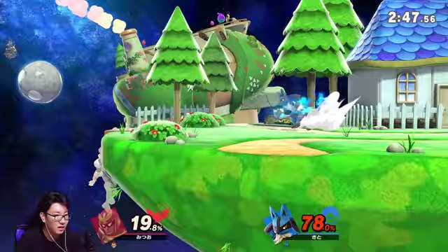 スマブラSPのルカリオ戦でファルコンがステージの崖近くにおり、みつおが画面を見つめている