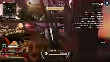 APEXで遮蔽物越しに銃を構え、近くで戦闘が起きている画面